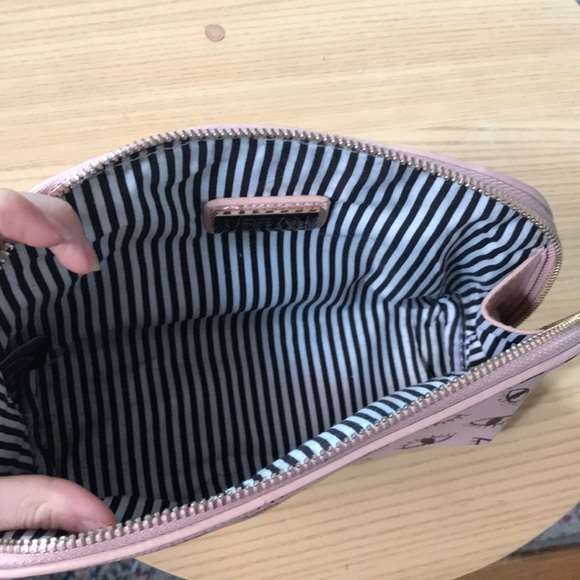 Urban expressions pink eye makeup bag - Picture 3 of 4